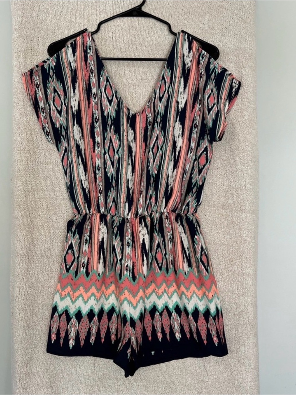 Soprano Printed V-Neck Short Sleeve Romper in Coral, Navy, Cream, and Mint